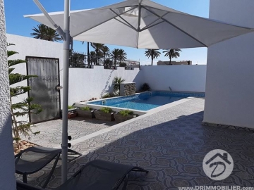 L 231 -                            بيع
                           Villa avec piscine Djerba